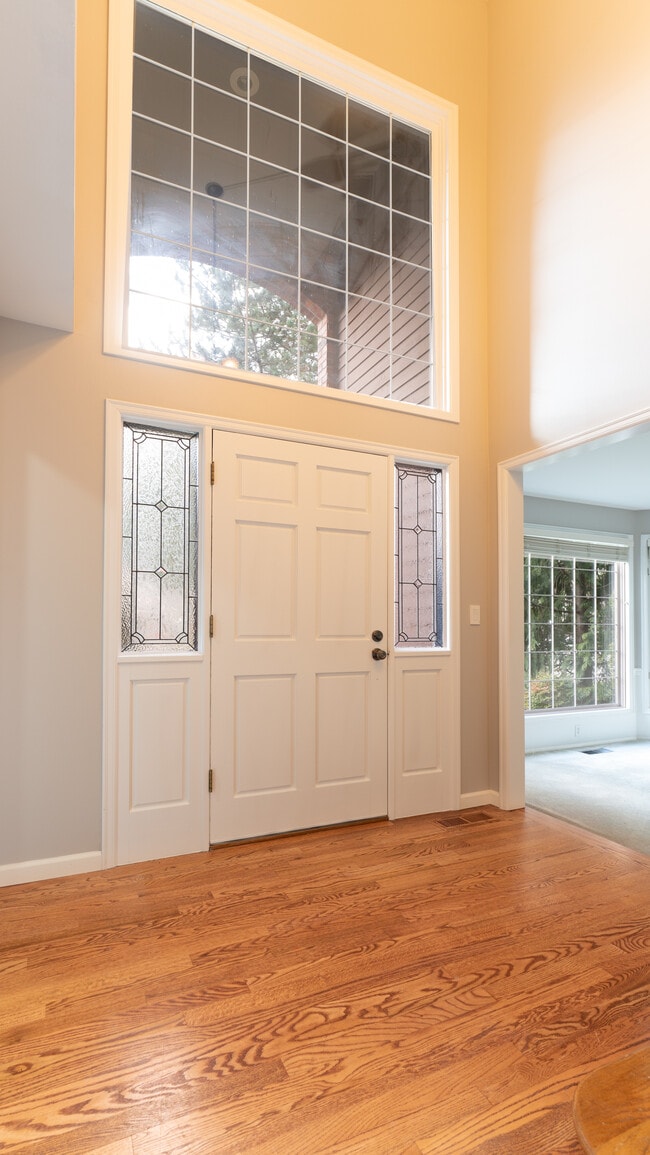 Building Photo - 23516 NE 22nd St