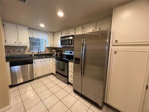 Building Photo - 3150 W Rolling Hills Cir
