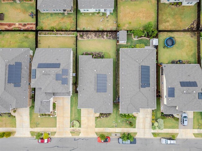 Building Photo - 1729 Catahoula Dr