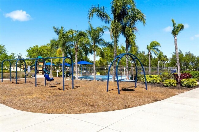 Building Photo - 4905 Boston Common Glen