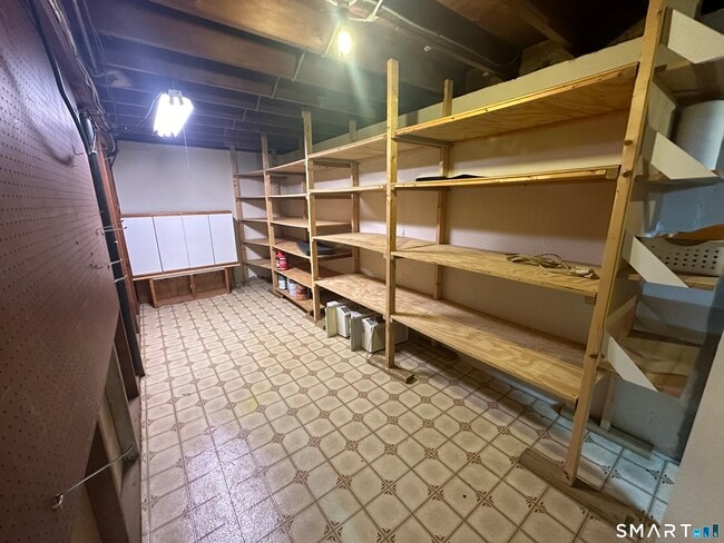 Building Photo - 18 Manchester Ave