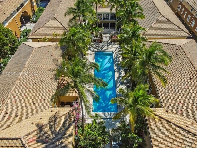 Building Photo - 2945 NE 185th St