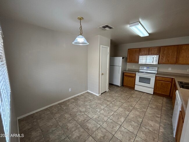 Building Photo - 16152 W Calavar Rd