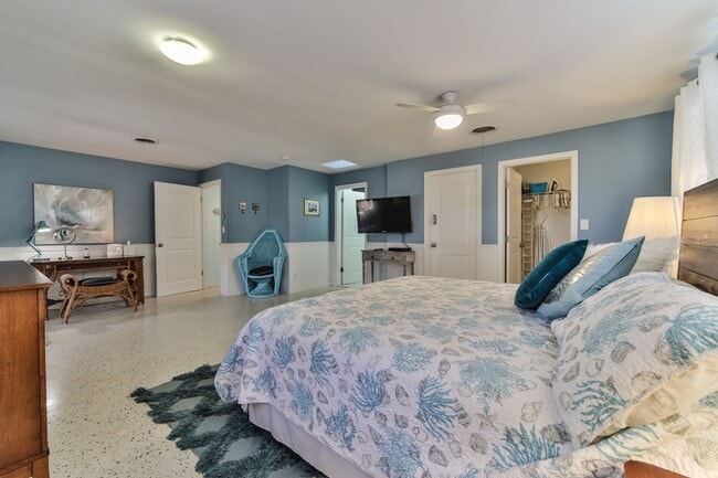 Building Photo - Vacation Rental Amazing Pet Friendly 3 Bed House with a Heated Pool