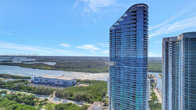 Building Photo - 15701 Collins Ave