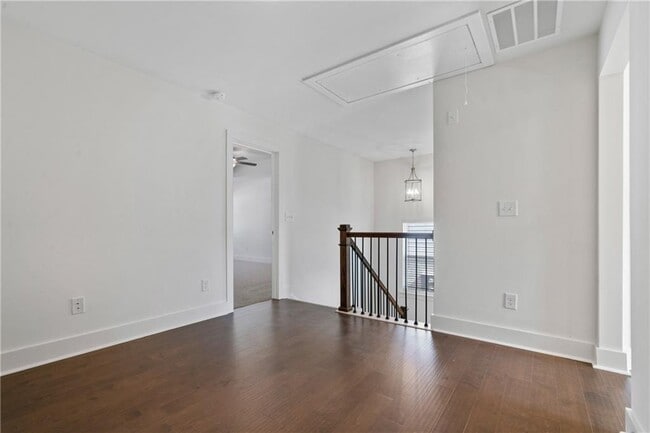 Building Photo - 64 Auburn Wds Dr