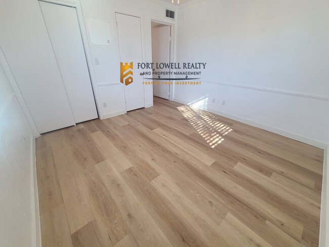 Building Photo - Beautiful 2 bedroom 2 bathroom home!