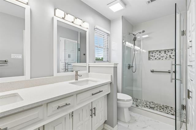 Building Photo - 1801 Hanover Dr