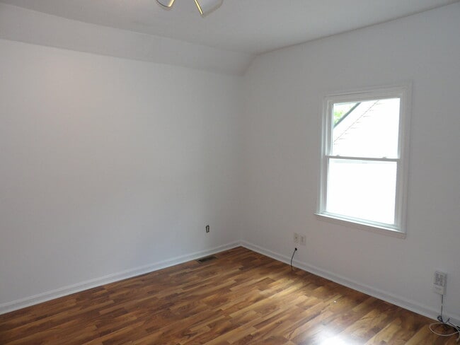 Building Photo - 1217 Colorado Rd