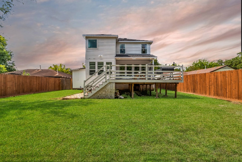 Building Photo - 10747 Dulcimer St