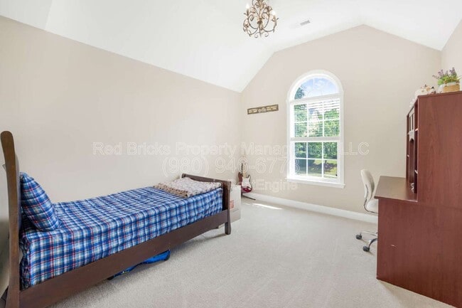 Building Photo - 8100 Morehouse Dr