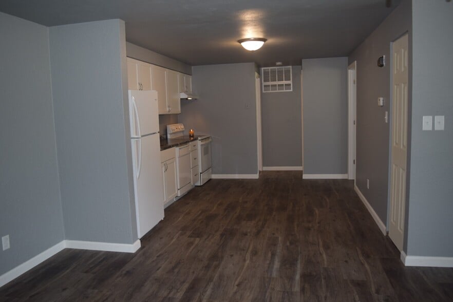 Eat in kitchen - 108 Wood Ct