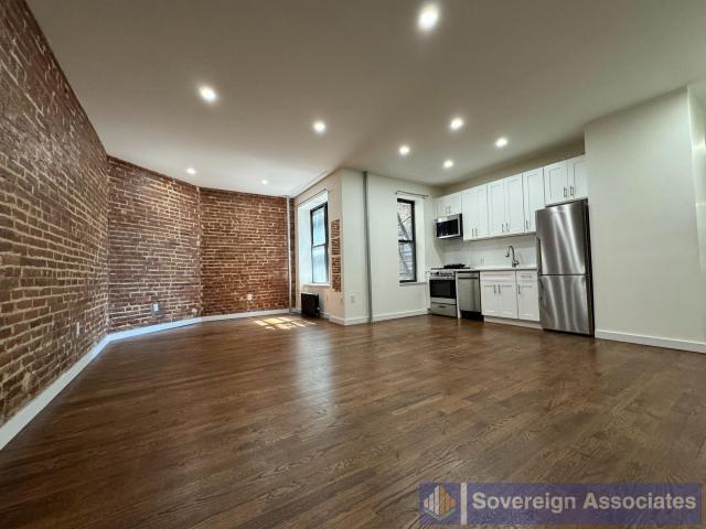 Building Photo - 4 bedroom in NEW YORK NY 10033