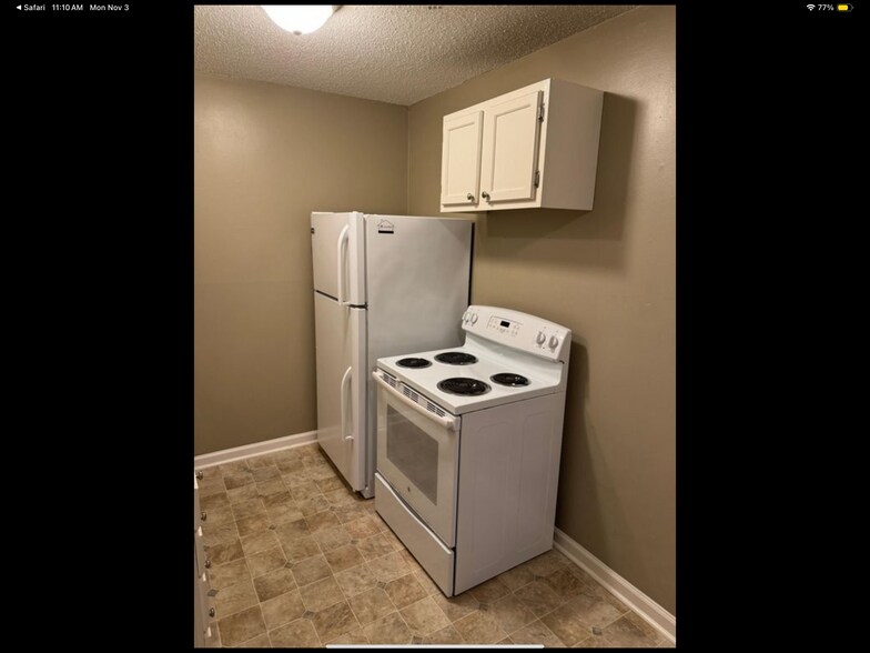 Unit 17 - 276 White Bridge Pike