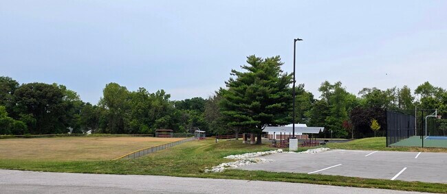 full view form window - 5421 Bermuda Dr