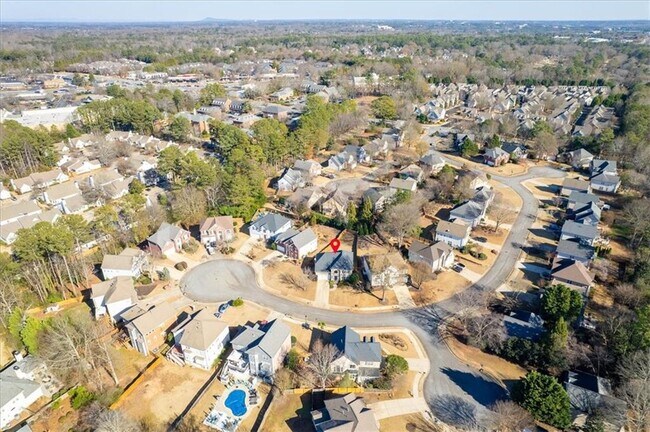 Building Photo - 1100 Olde Roswell Grove