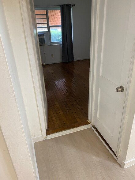 Building Photo - 1588 NE 110th St