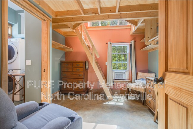 Building Photo - 226 Brickyard Rd