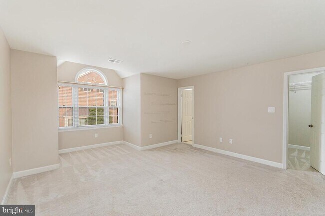 Building Photo - 6311 Chaucer Ln