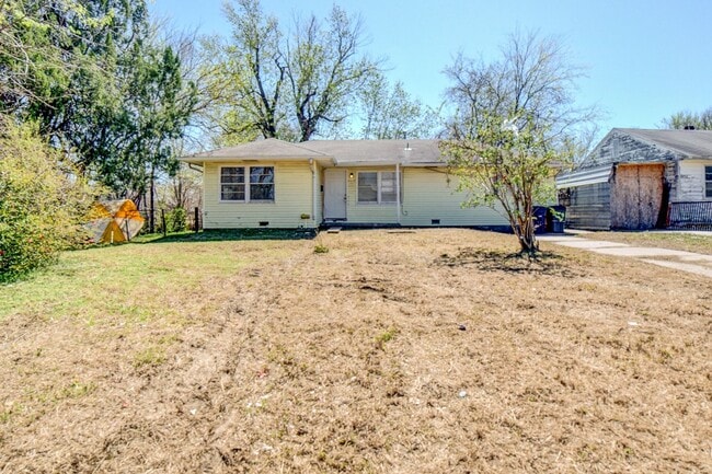 Building Photo - Recently Updated 3 Bed 1 Bath Rental Home