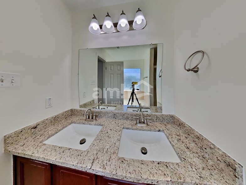 Building Photo - 1723 Teal Bend Ct