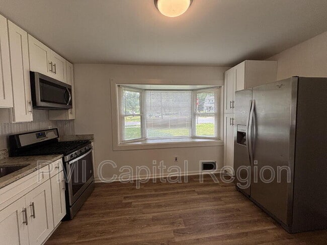 Building Photo - 5830 Vandegrift Ave