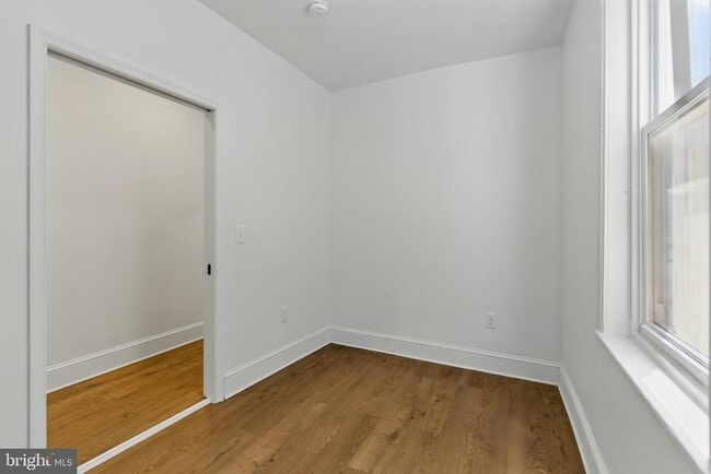 Building Photo - 1217 N 28th St