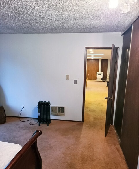 Building Photo - 5819 SW Boundary St