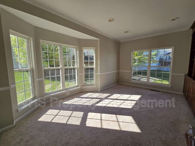 Building Photo - 2520 Post Oak Dr