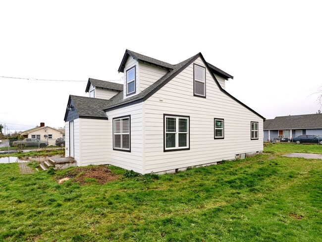 Building Photo - 11th - VPM415E-5