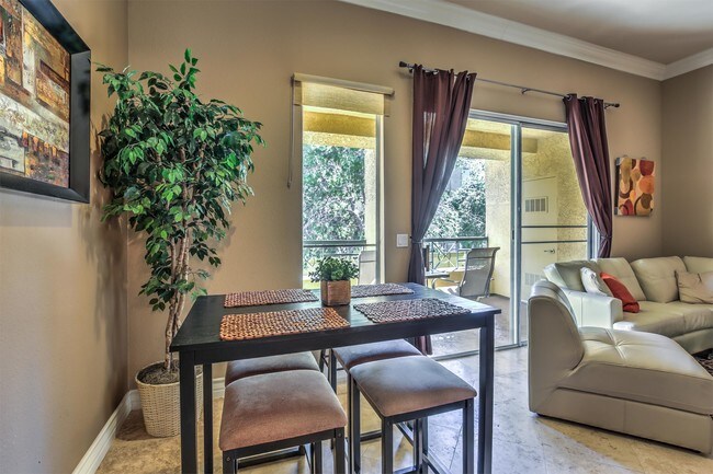 Building Photo - 210 E Flamingo Rd