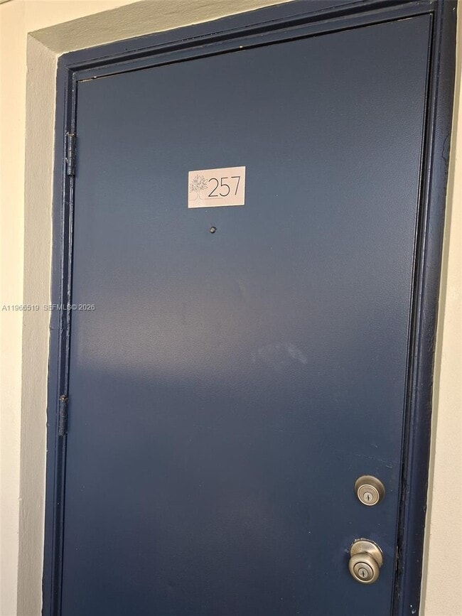 Building Photo - 13025 Emerald Dr