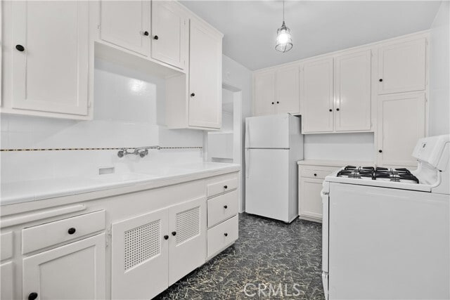 Building Photo - 263 N Swall Dr