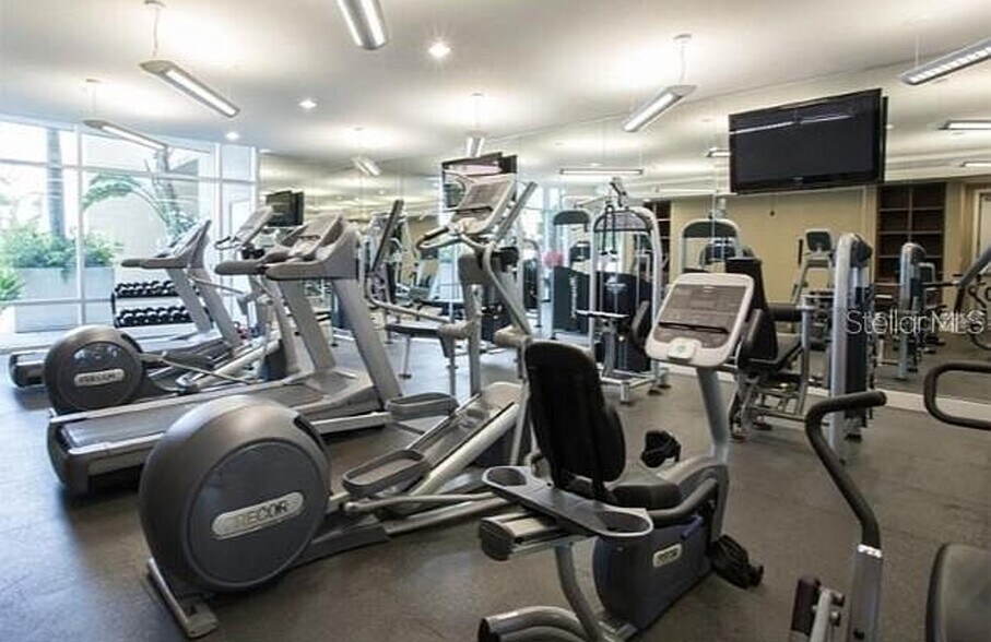 Gym included - 400 4th Ave S