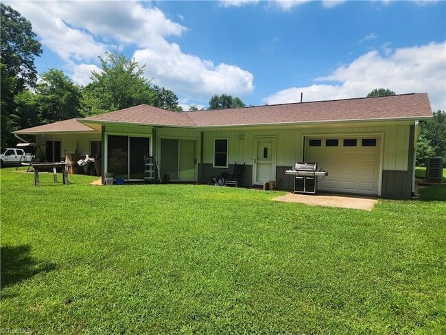 Building Photo - 59 Pear Tree Ln
