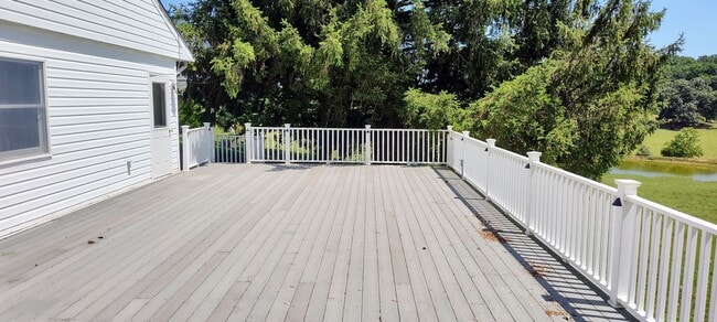 Building Photo - JARRETTSVILLE SINGLE FAMILY HOME ON WORKING FARM