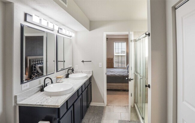 Building Photo - 466 Ferrule Dr