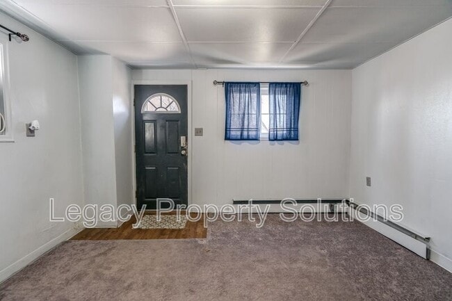 Building Photo - 505 S 10th St