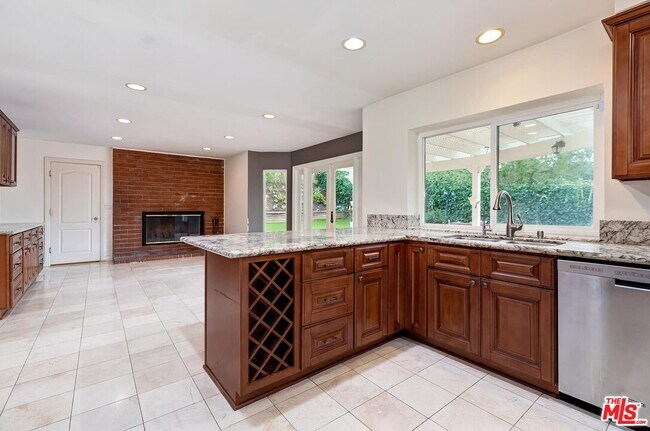 Building Photo - 22482 Calipatria Dr