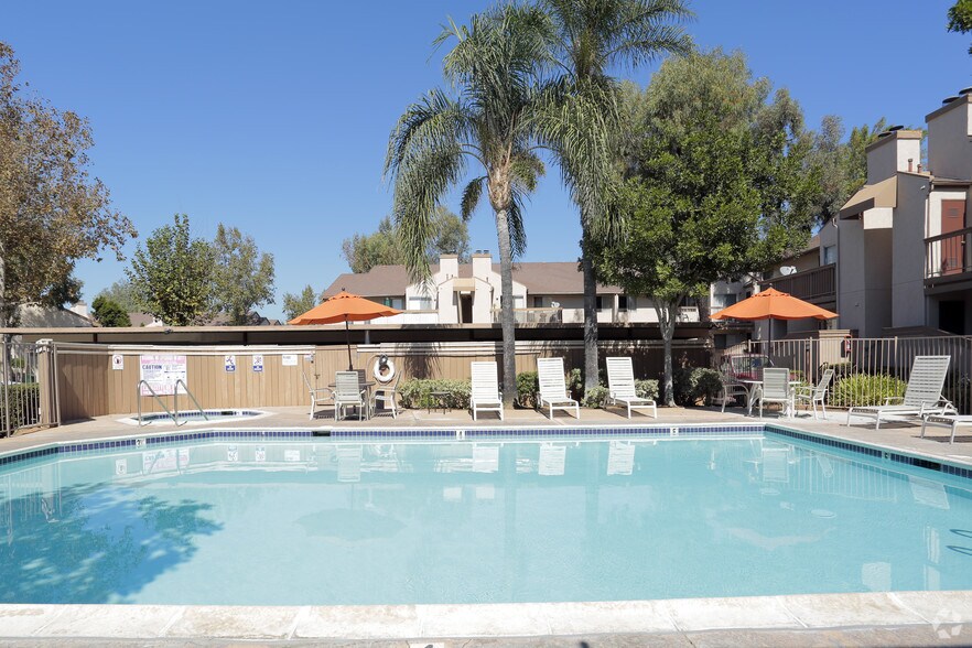 Oak Hill Apartments 1302 Oak Hill Dr Escondido CA 92027 Apartment