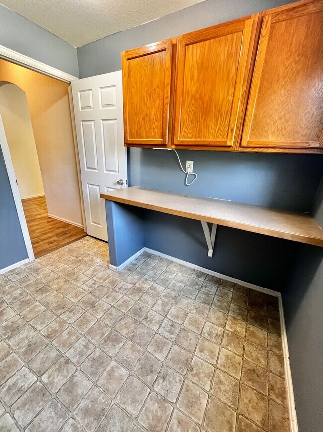 Building Photo - Beautiful 3 bed 2.5 Bath Home in East Loveland, CO!