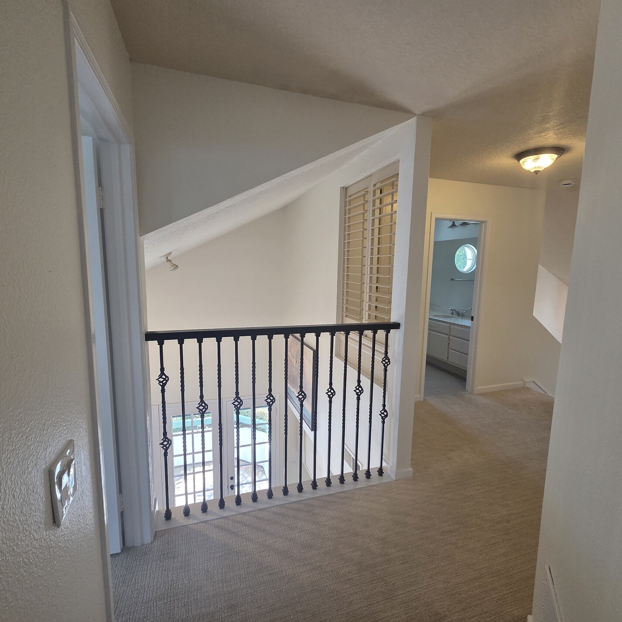 Building Photo - 7492 Seabluff Dr