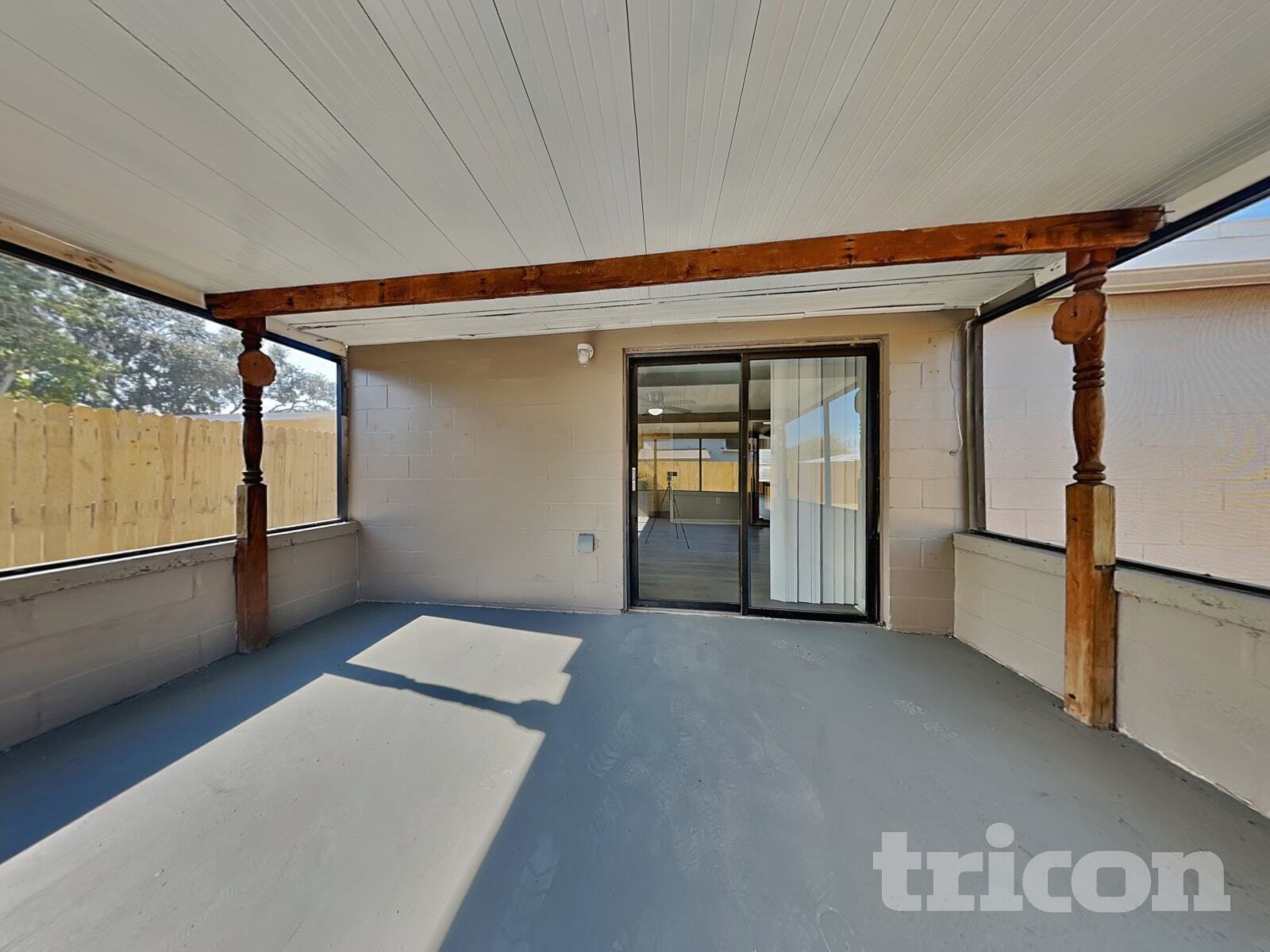 Building Photo - 14931 Pine Crest Rd