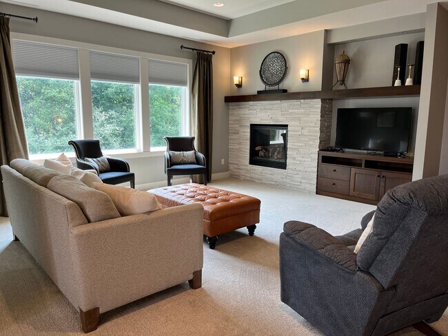 Building Photo - Rochester's Finest Guest Home