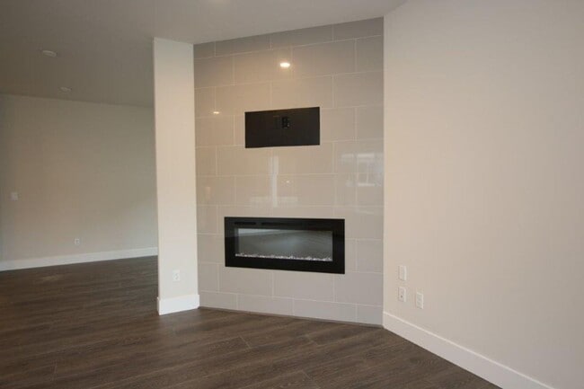 Building Photo - 2024 Brand New Build in Bothell