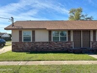 Building Photo - 4113 W 22nd St