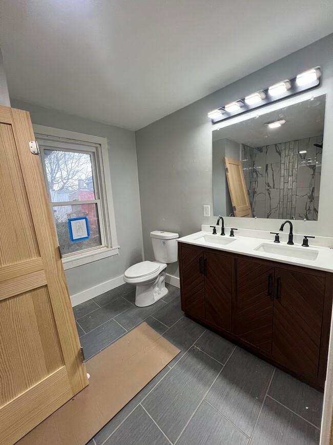 Building Photo - Coming Soon. Under Renovation-3 Bedroom 2.5 Bath in Lancaster City