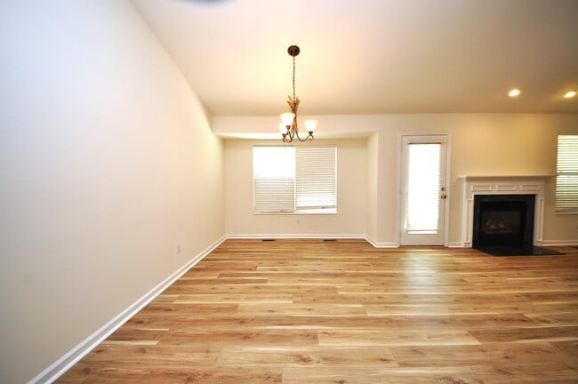 Building Photo - 49 Monterey Cypress Dr