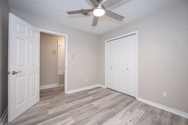 Building Photo - Charming Home in the Heart of Ocean Springs!