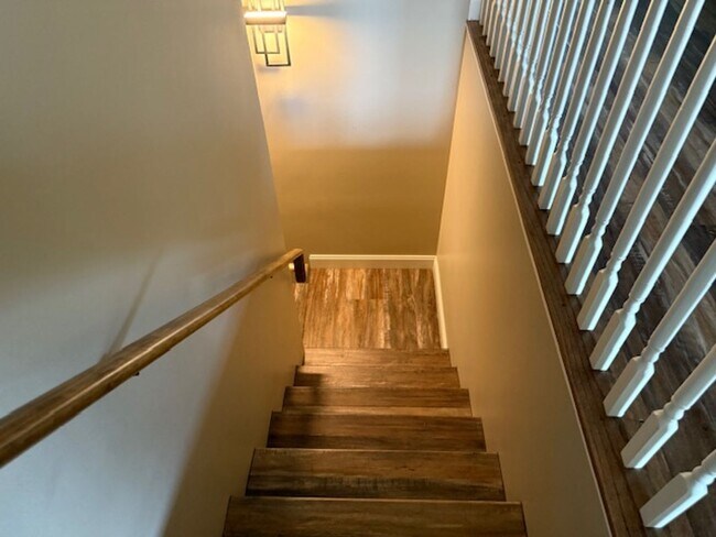 Building Photo - Effortless Comfort with a Touch of Luxury